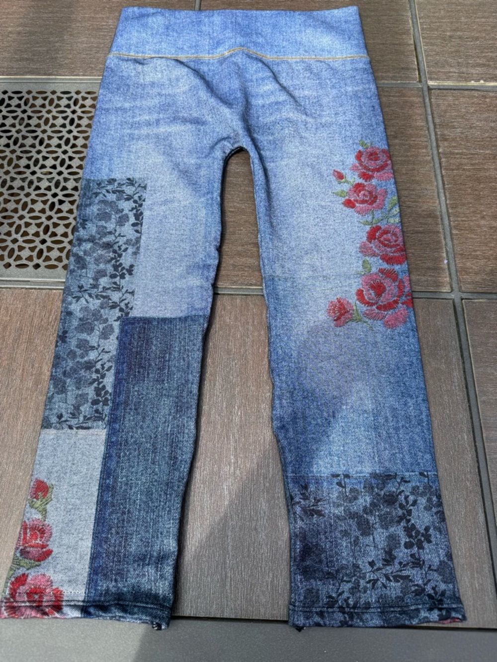 M. Rena Blue Patchwork Floral Capris